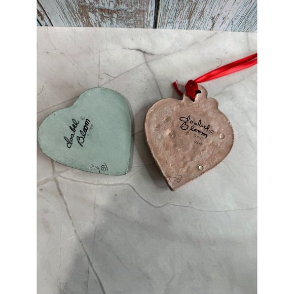 2 Isabel Bloom Cement Sculpture Folk Art Heart Figures Valentine Signed Dated US - Picture 3 of 6